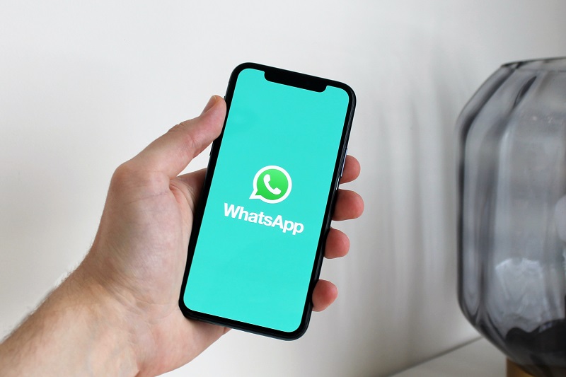 如何從 iPhone 中刪除 WhatsApp 視頻